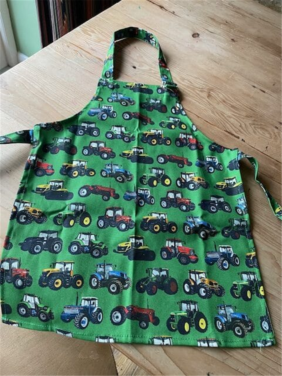 LJ Creative Childrens Tractor Apron