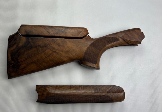 Beretta 690 Trap Stock & Fore-end Set ADJ 12G RH (setsj2) - Image 2