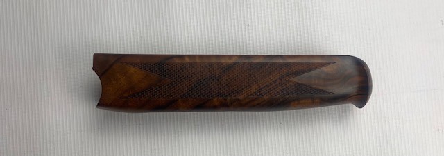 Beretta 12g 690 Schnabel Fore-end (FPJ) - Image 2
