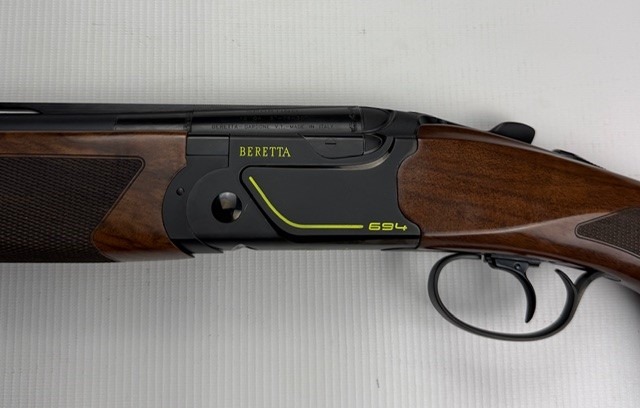 SGN 260220/001 Beretta 694 Black DLC Adj 12G RH 30" O/U