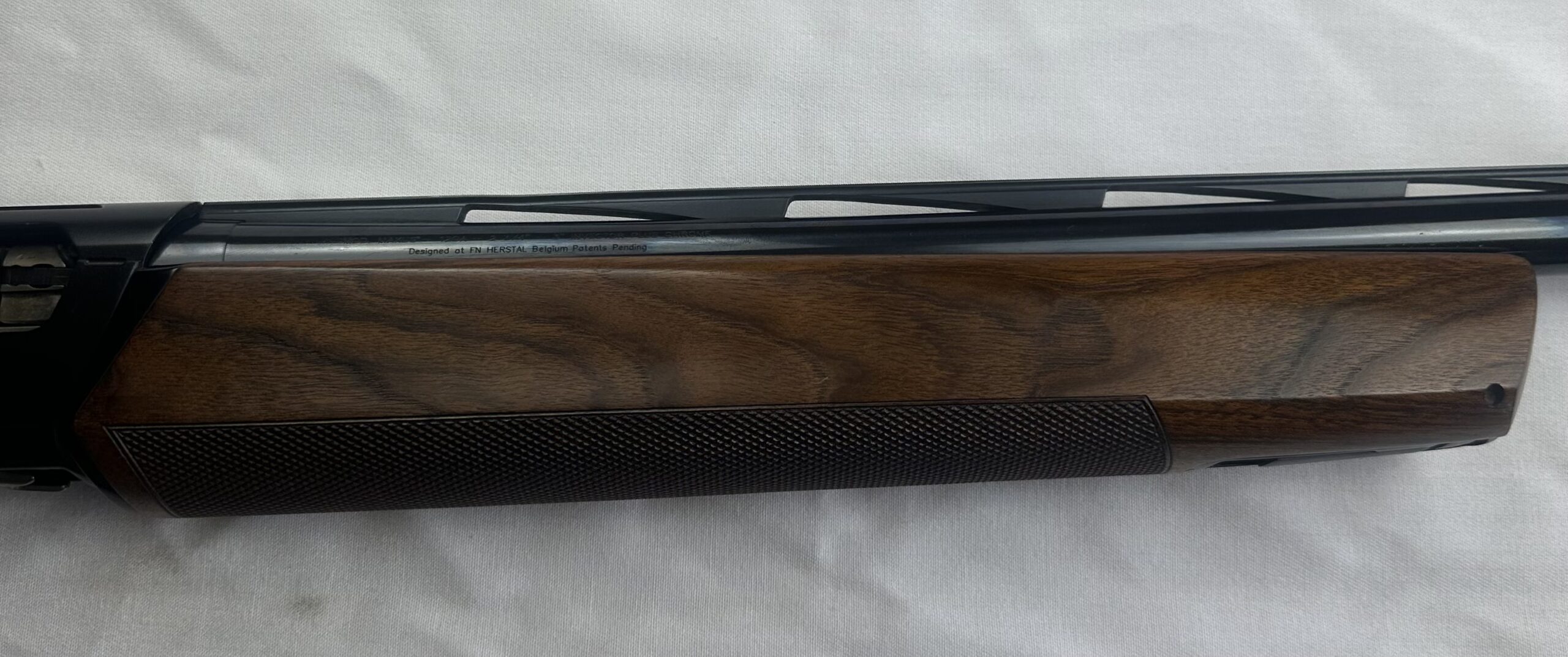 SGSH 260706/001 Browning Maxus 12G RH 26" Semi-Auto - Image 3